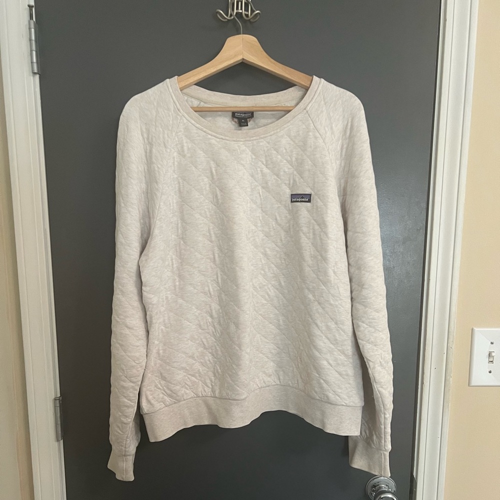 Patagonia quilted sweatshirt